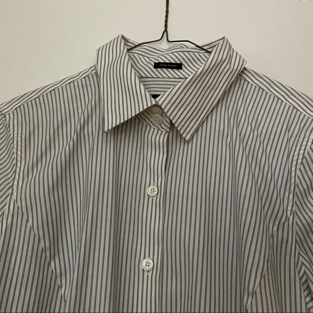 Talbots 8p wrinkle resistant shirt, black internet stripe.  Perfect! - Picture 4 of 4